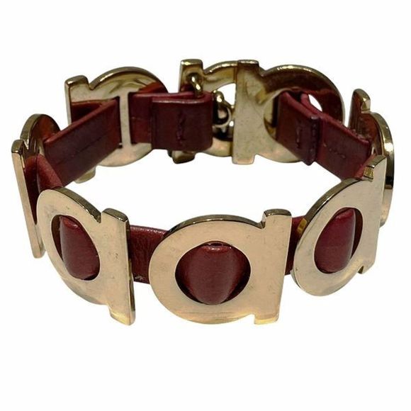 Salvatore Ferragamo Ferragamo Gancini Red Bangle Bracelet for Women - Picture 2 of 9